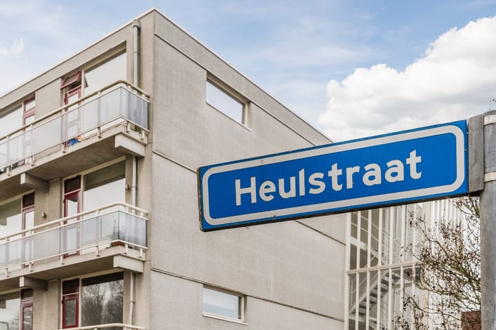 Photo 4 of Heulstraat 19