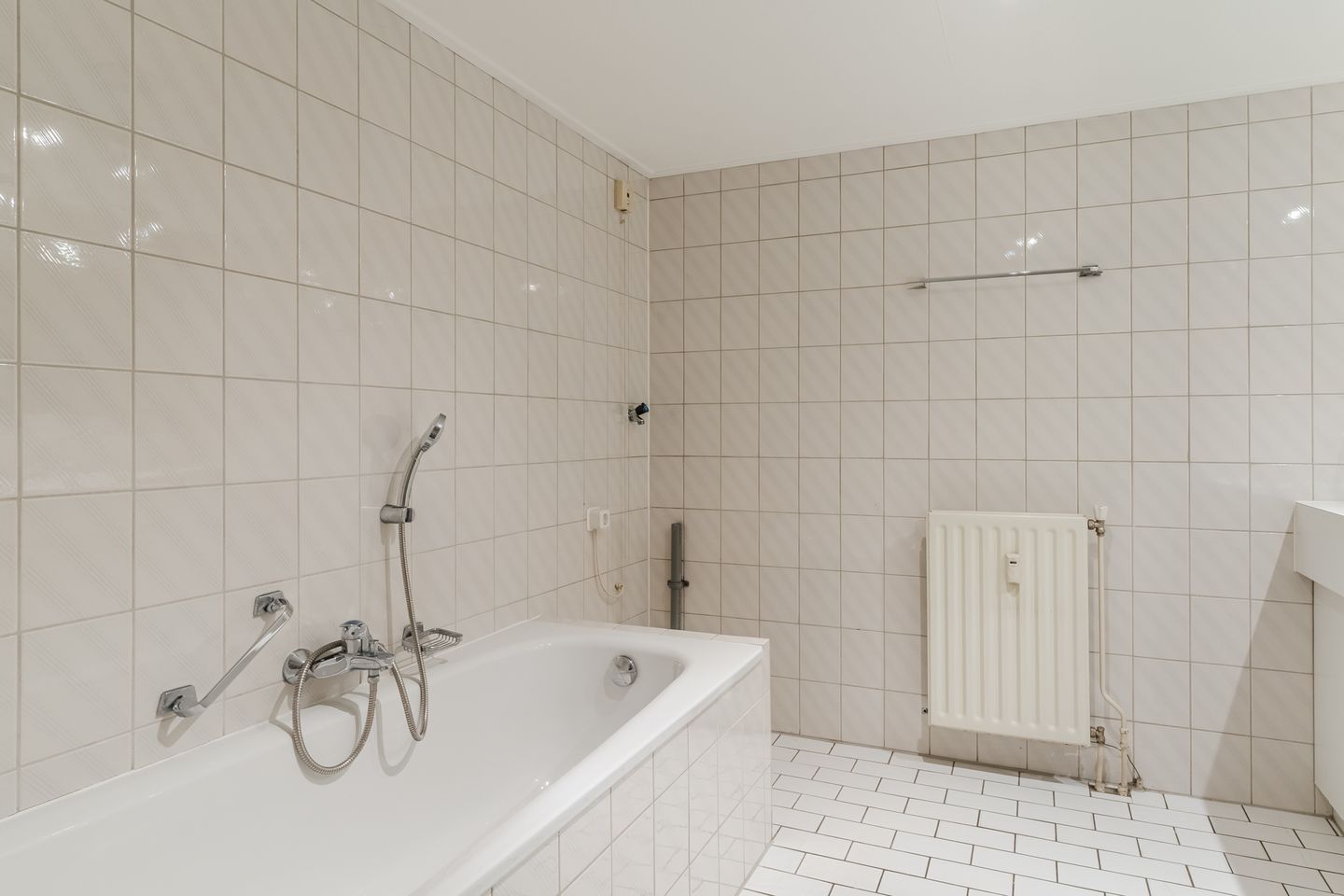 Photo 25 of Heulstraat 19