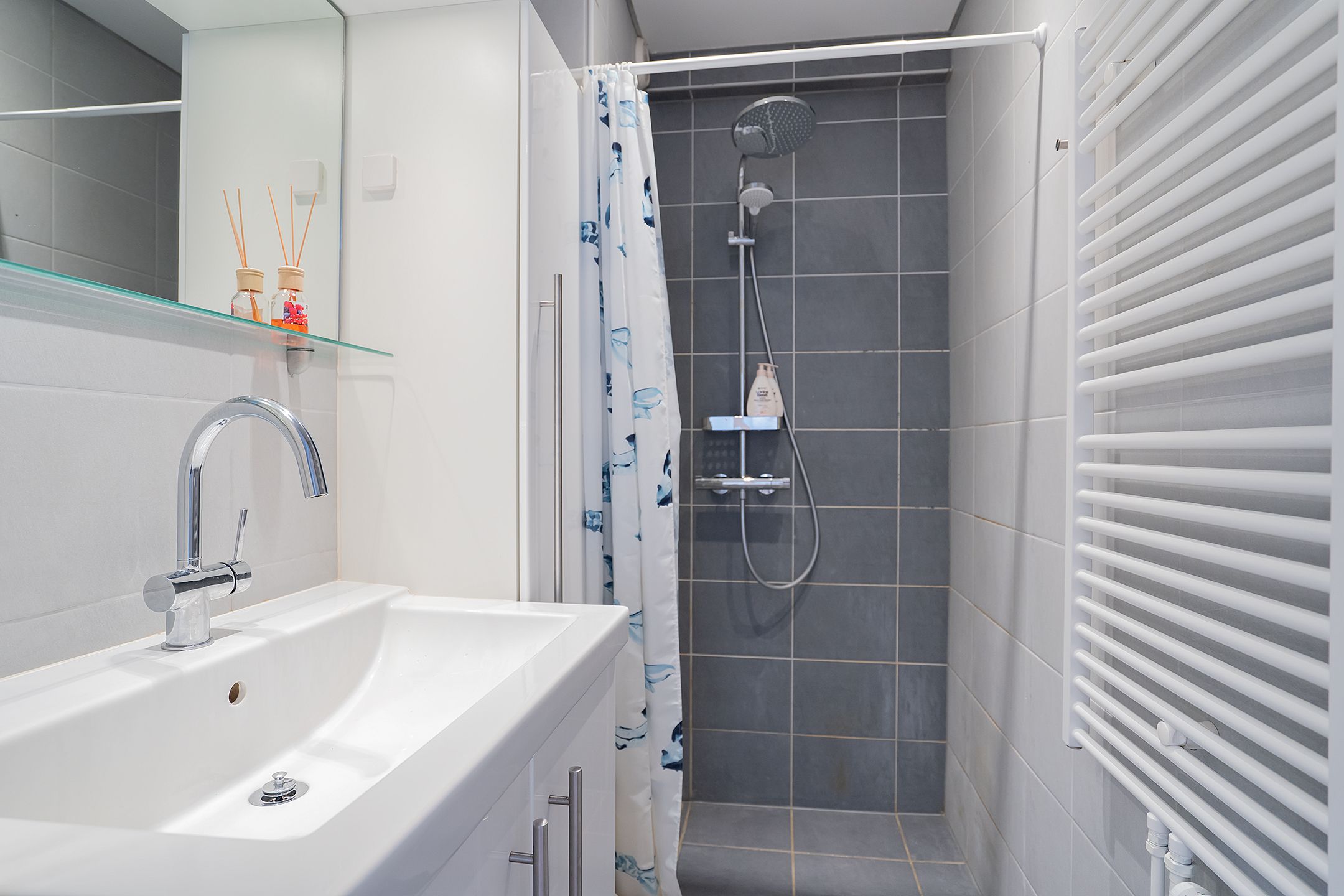 Photo 12 of Henry Hagalaan 20