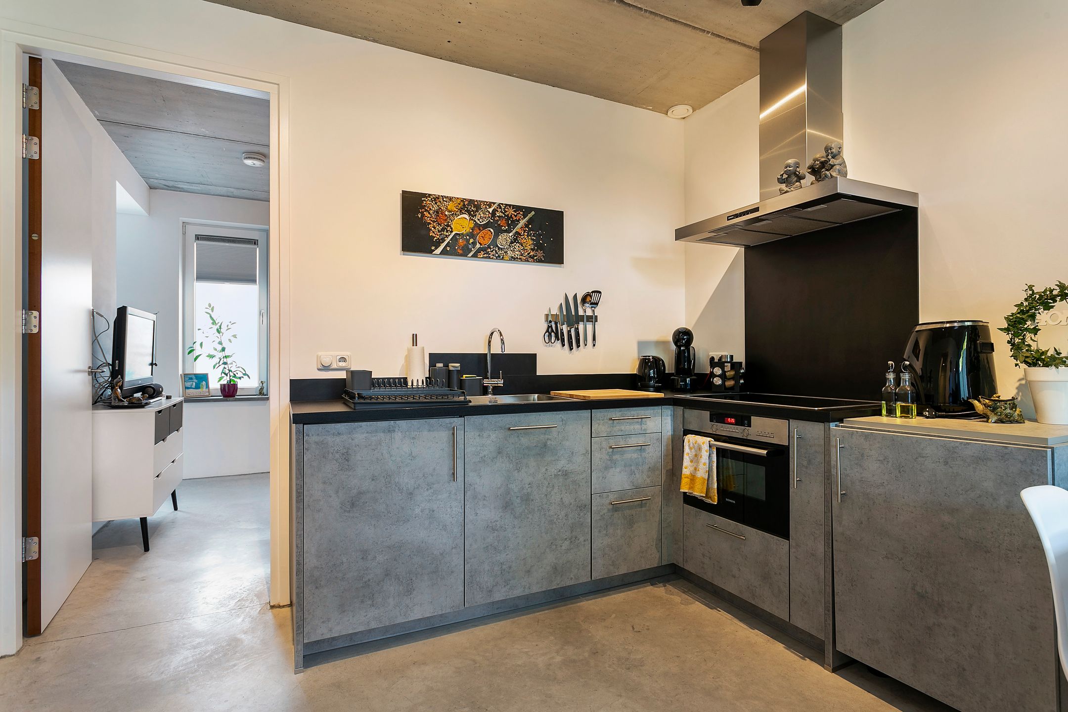 Photo 6 of Obbe Edskesstraat 3