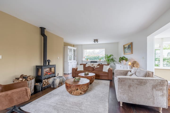 Vrijstaande woning te koop: Lange Zuiderweg 3, Voorthuizen