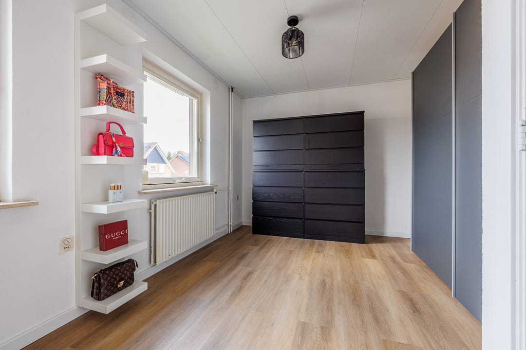 Photo 22 of Heesweg 8