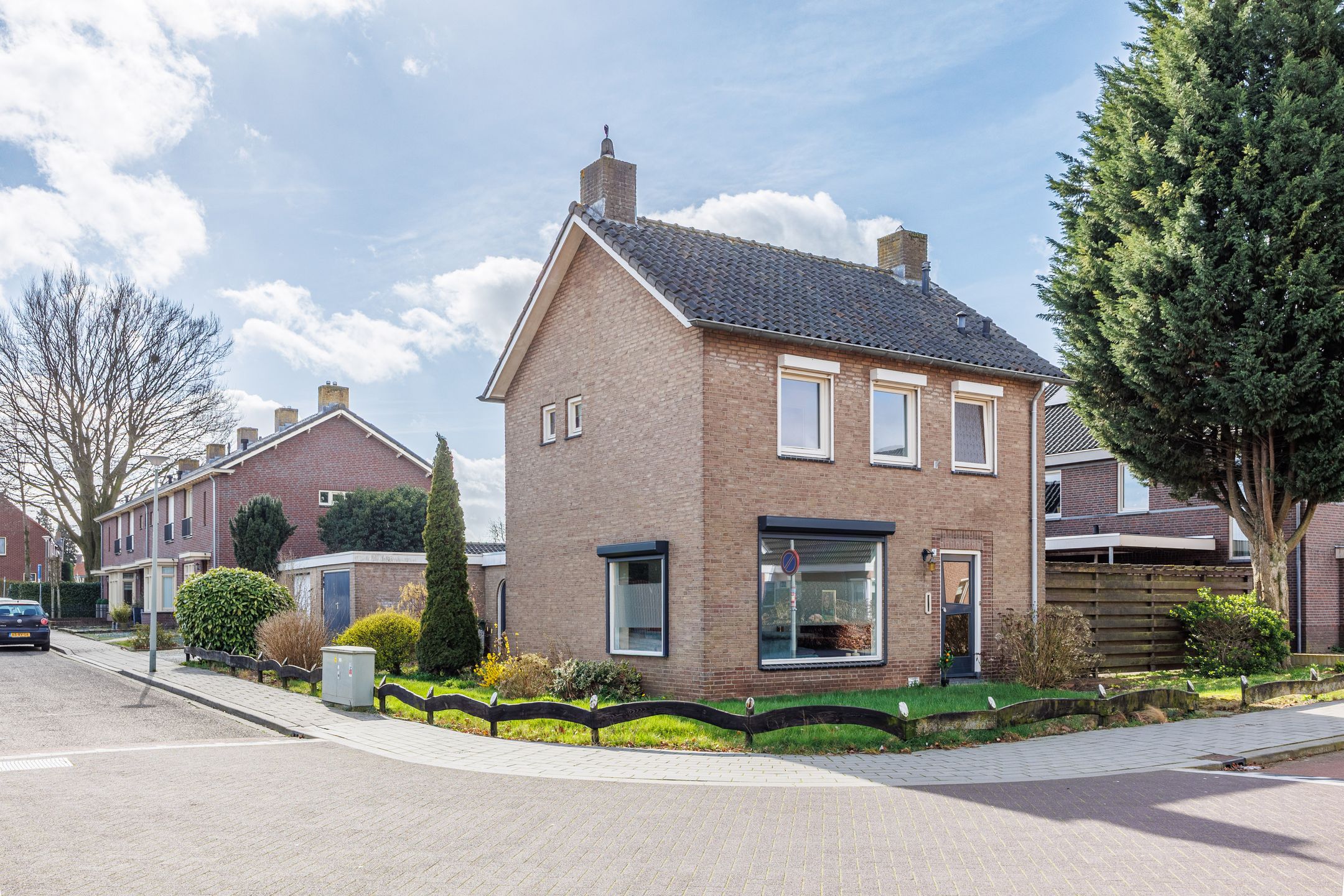 Photo 36 of Heesweg 8