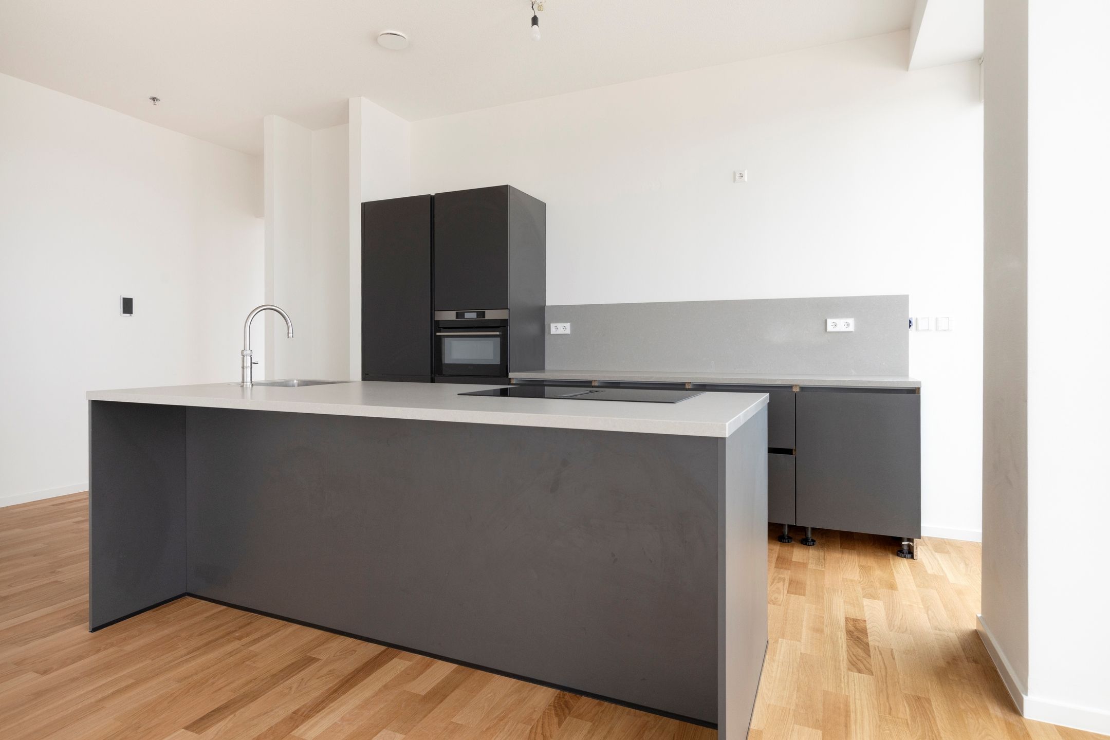 Foto 15 van Bercylaan 671