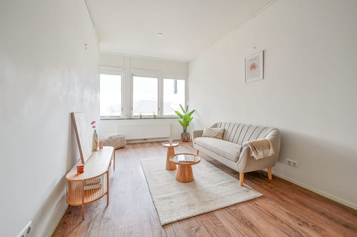 Photo 3 of Nobelstraat 19-A19