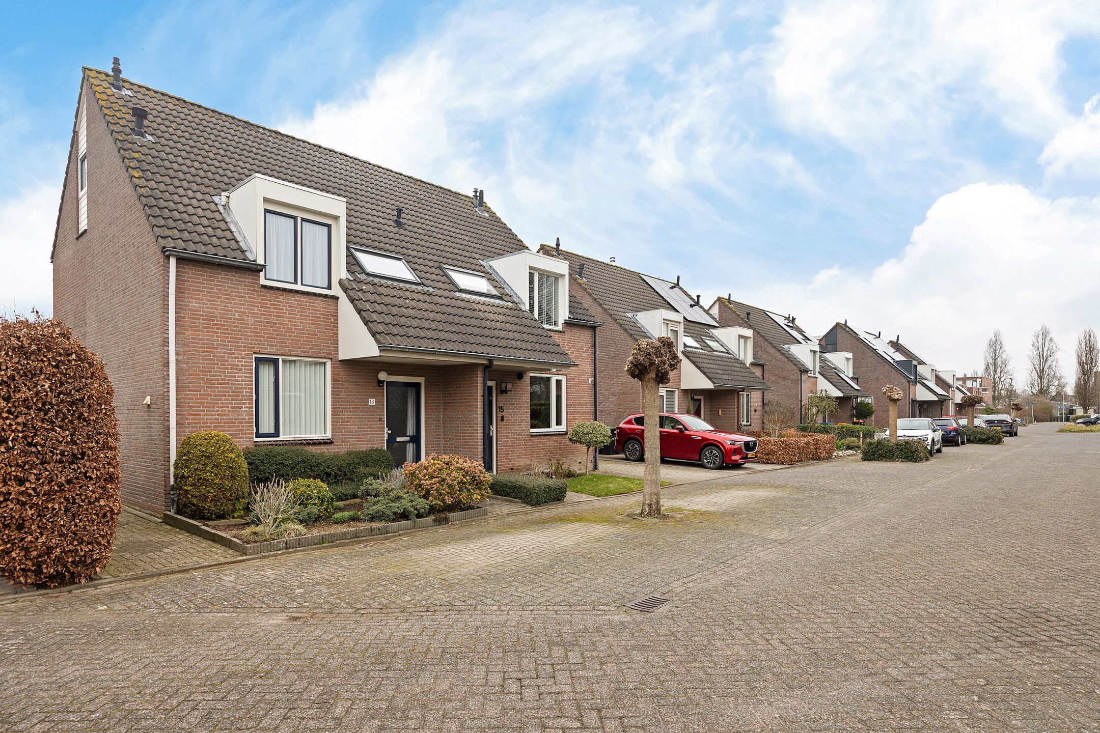 Foto 3 van Komijn 15