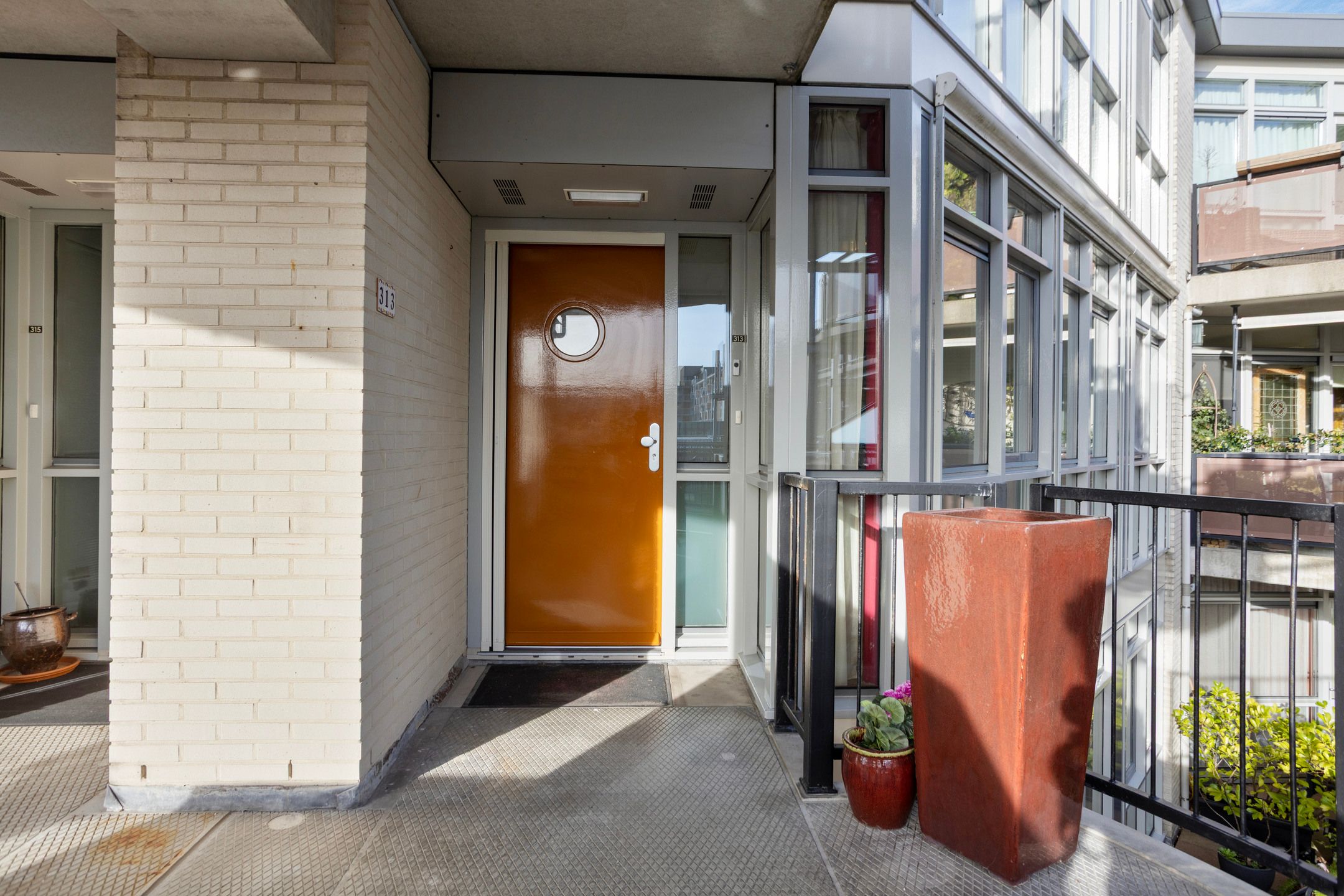 Foto 12 van Oosterweezenstraat 313