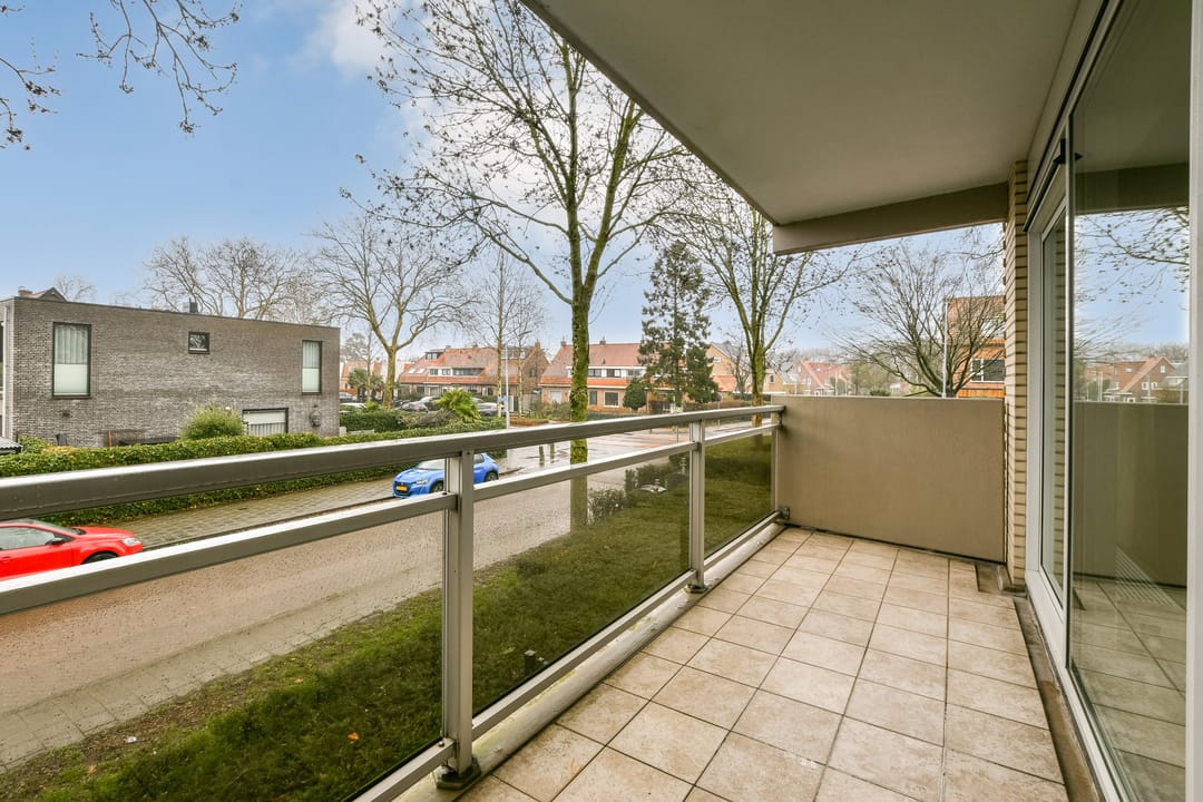 Photo 11 of Sloterweg 81-12