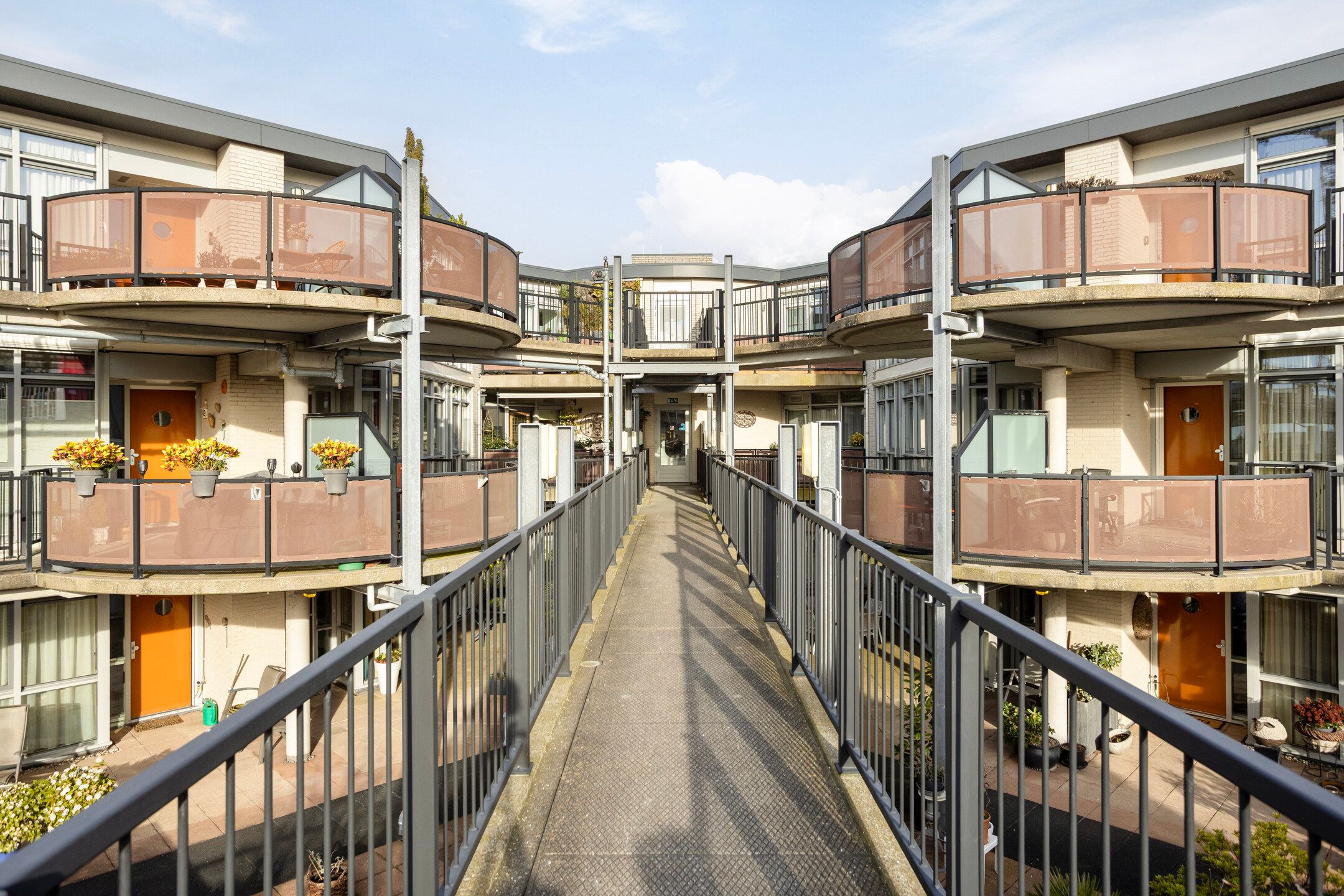 Foto 39 van Oosterweezenstraat 313