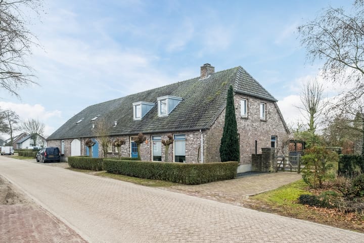 Pastoor van Schijndelstraat 8