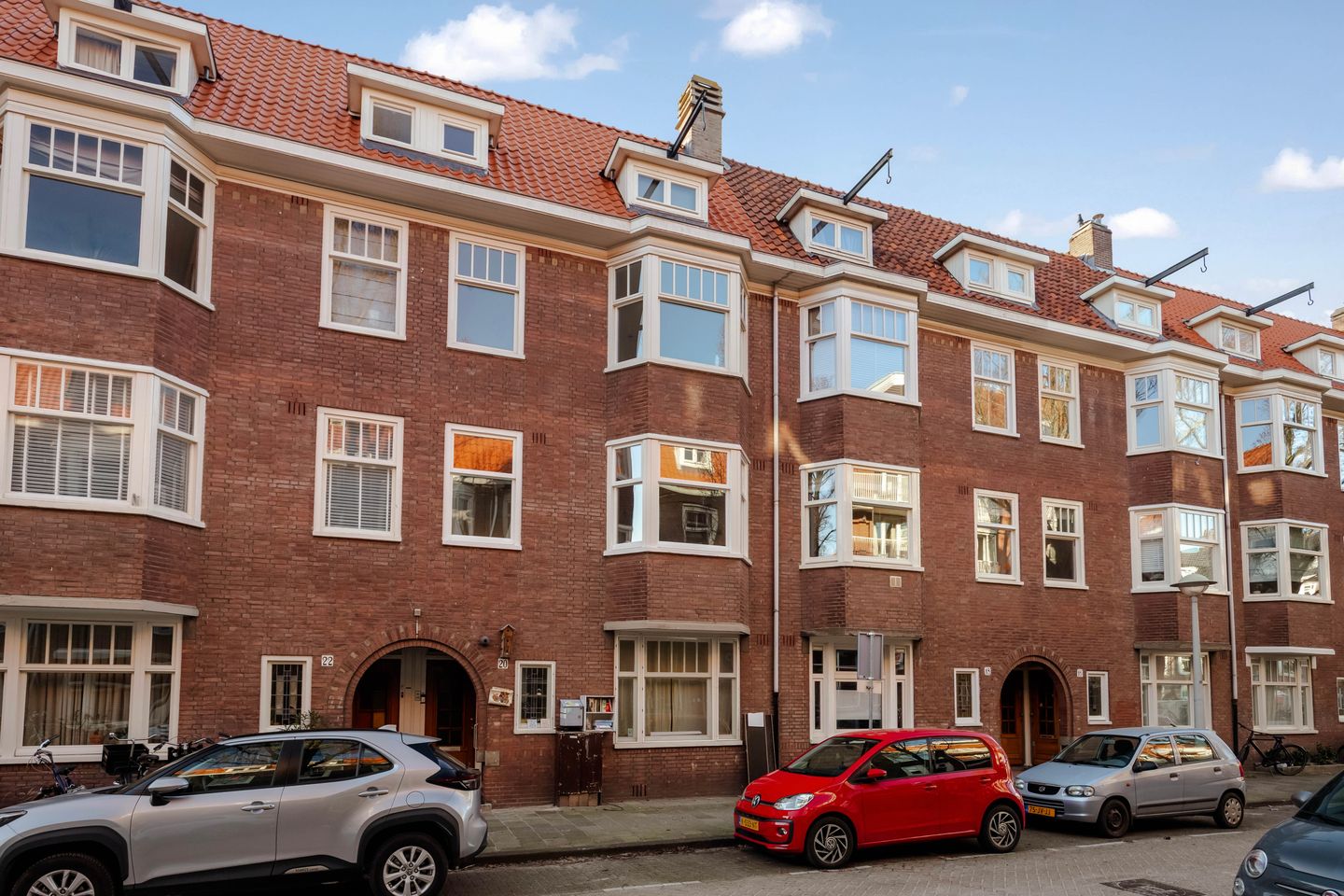 Foto 25 van Leiduinstraat 20-2