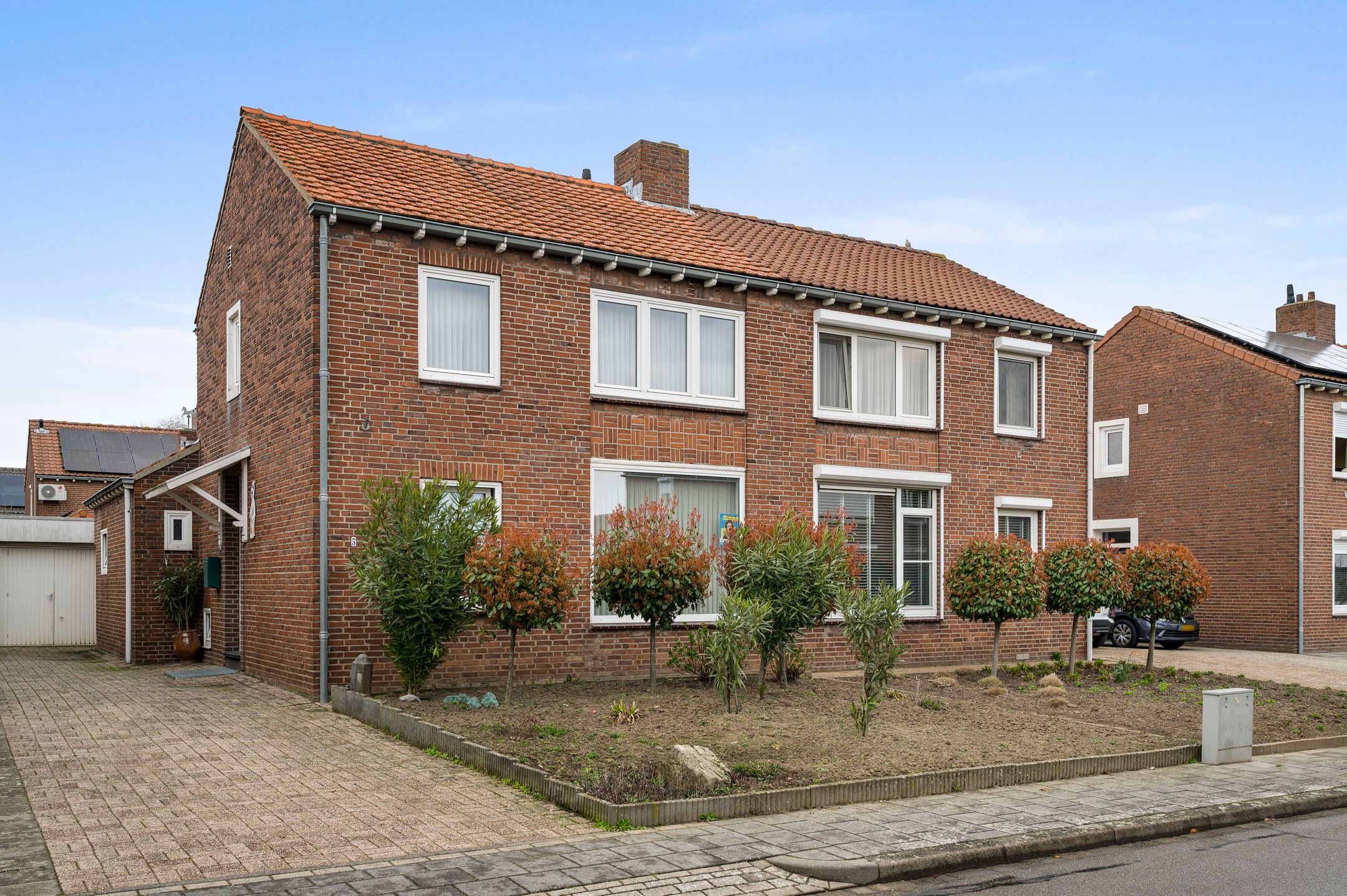 Buying a house in The Netherlands., Toomstraat 5