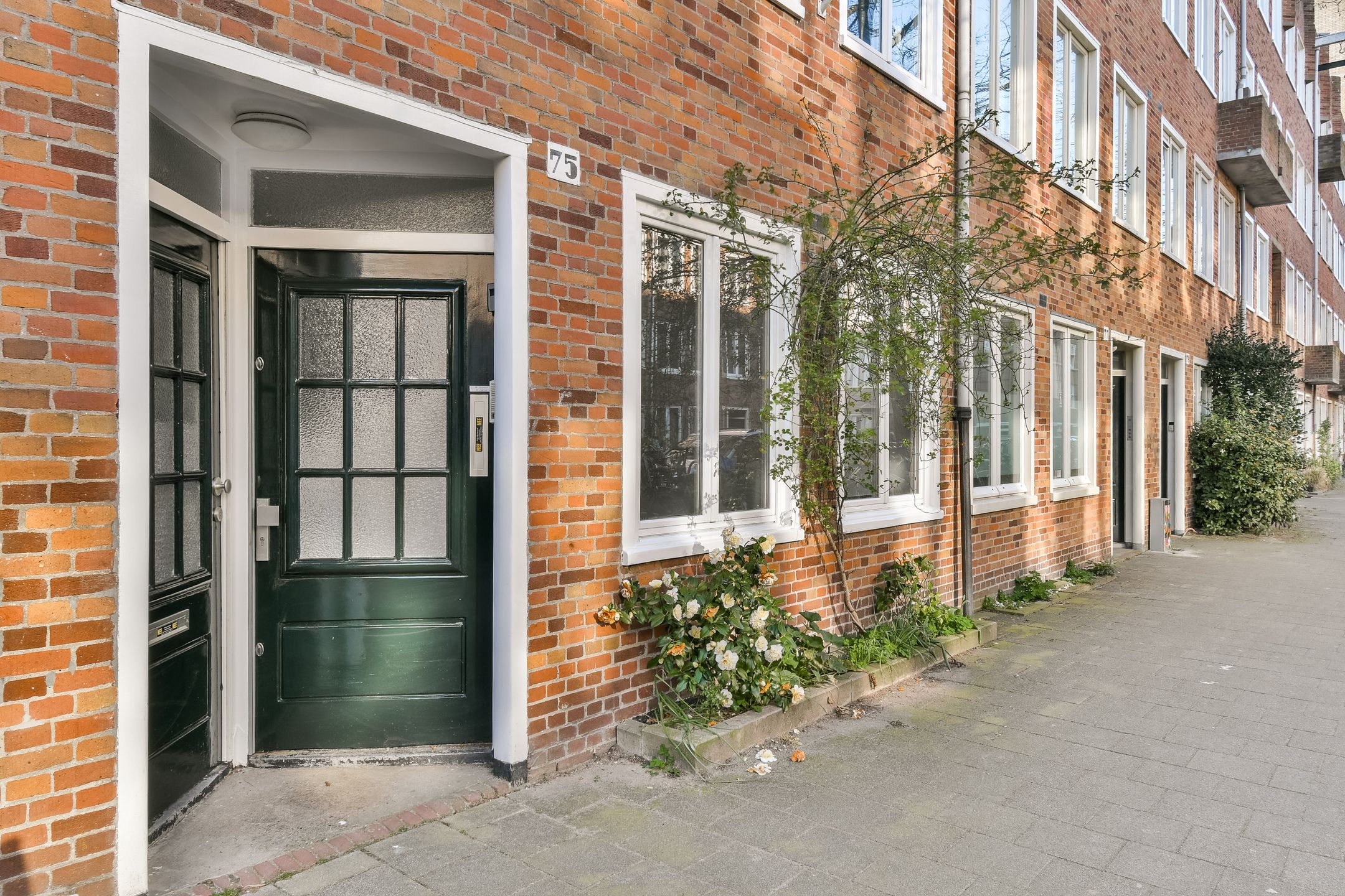 Foto 3 van Van Spilbergenstraat 75-H