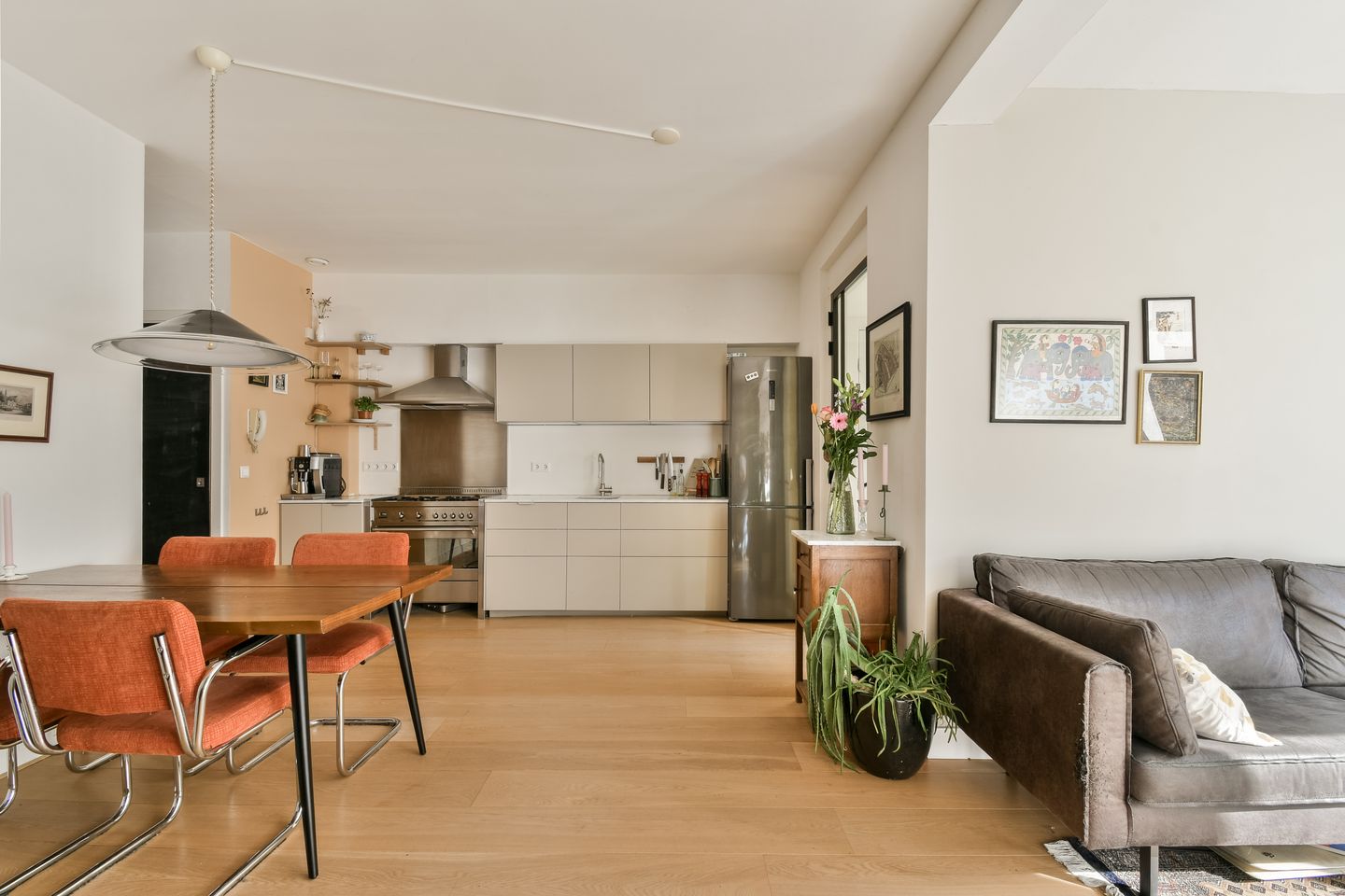 Foto 4 van Van Spilbergenstraat 75-H