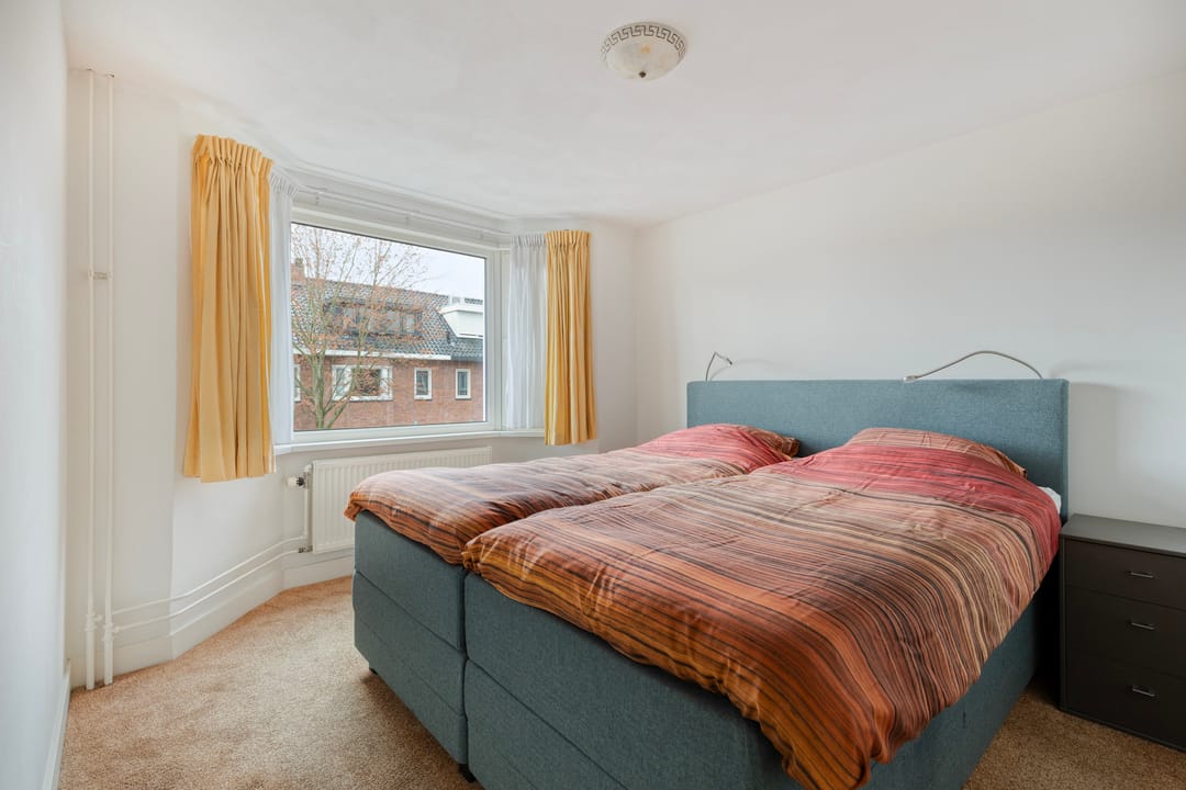 Move-in Ready 1930s Home with South-Facing Garden Near Piushaven — 15