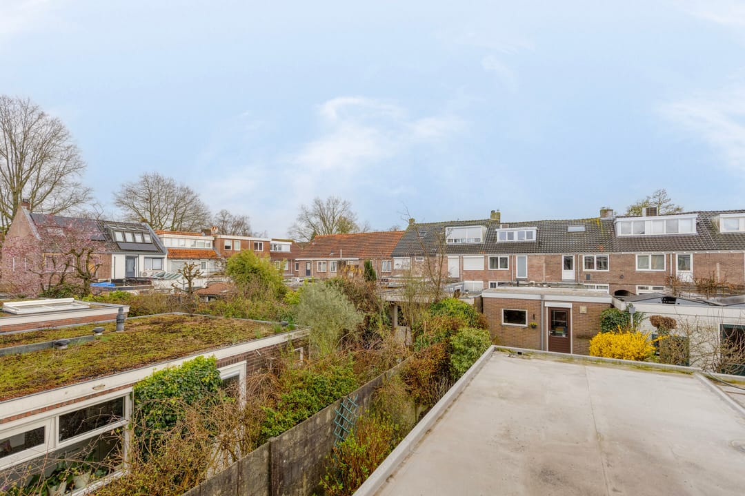 Move-in Ready 1930s Home with South-Facing Garden Near Piushaven — 21