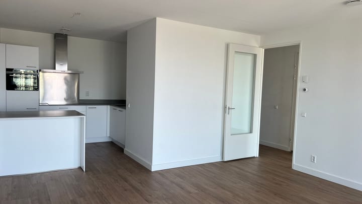 Photo 3 of Hellingbaan 276