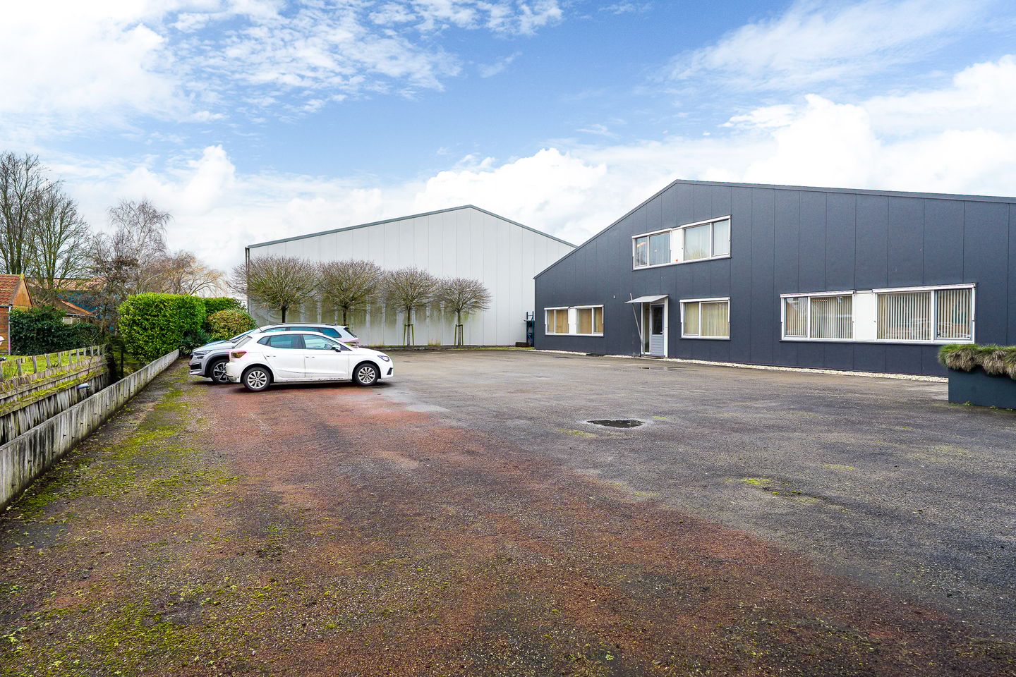 View photo 3 of De Seize 7