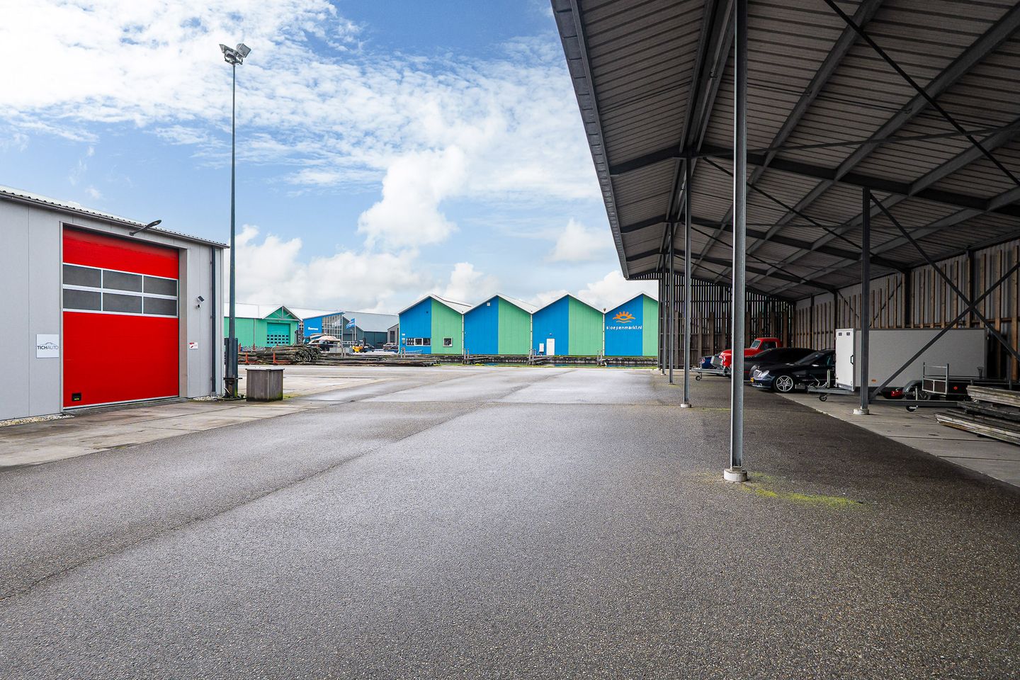 View photo 5 of De Seize 7