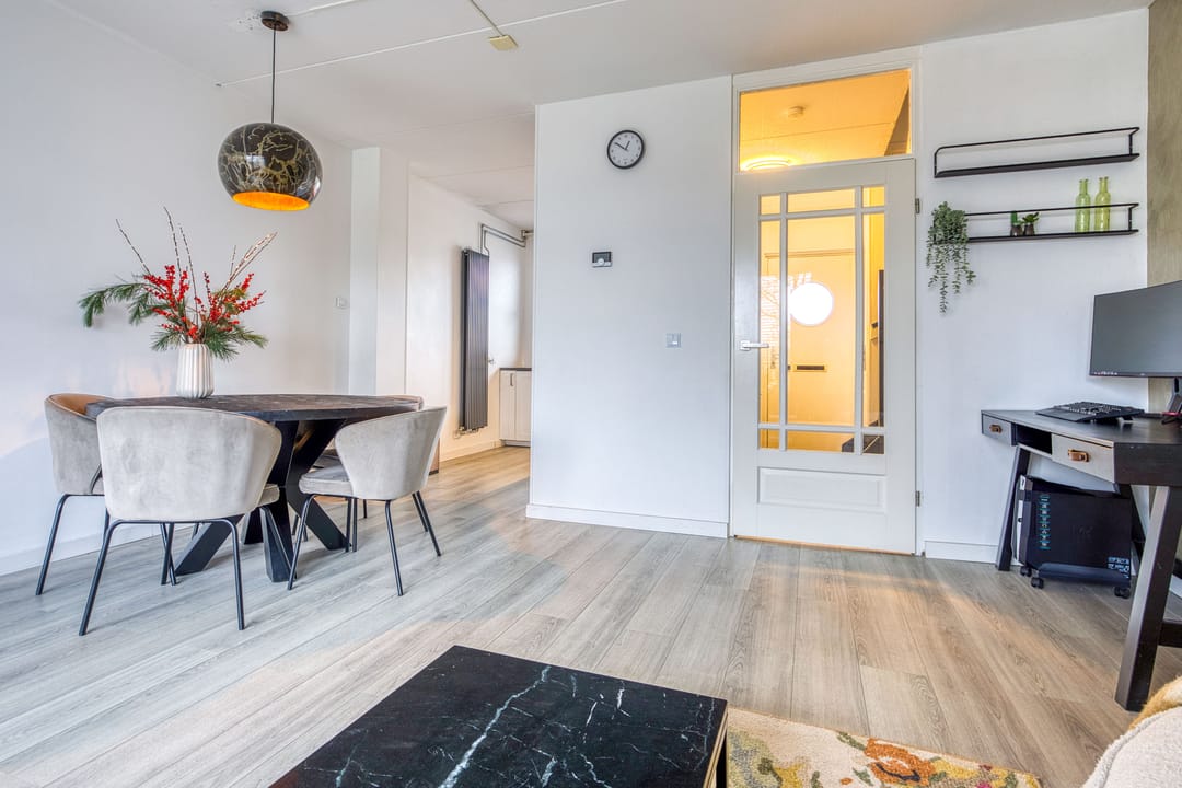 Photo 13 of Wever 63