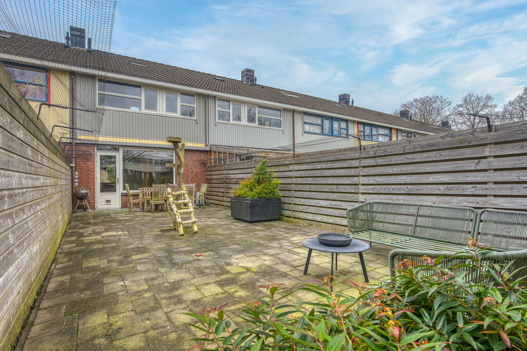 Photo 33 of Wever 63