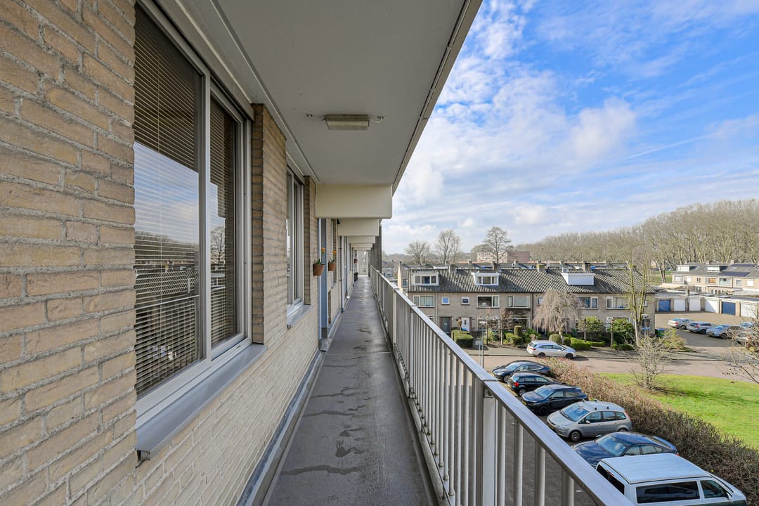 Foto 11 van Middachtenstraat 44-C