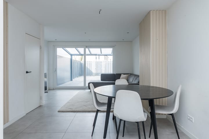 Photo 2 of Obrechtstraat 20