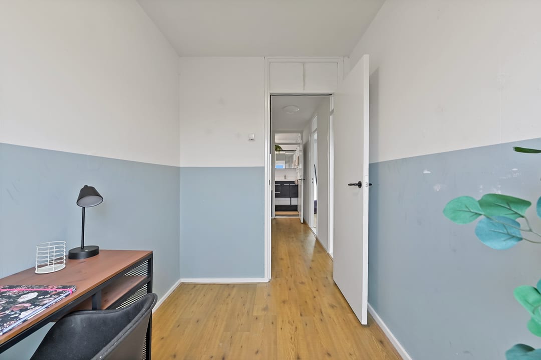 Photo 22 of Van Almondestraat 50-I