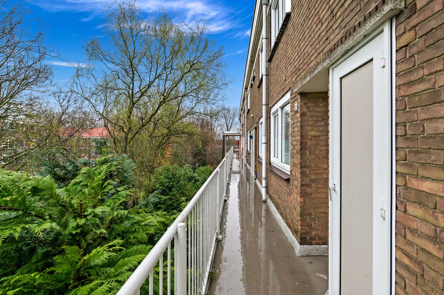 Photo 29 of Van Almondestraat 50-I
