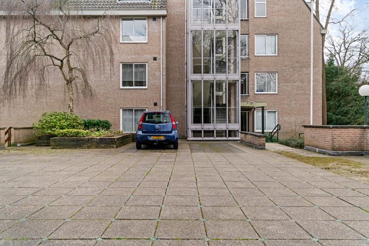 Foto 3 van Tromplaan 16