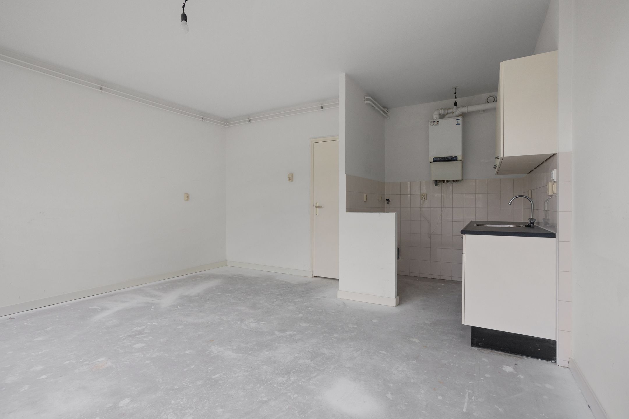 Foto 15 van Heringa-State 7