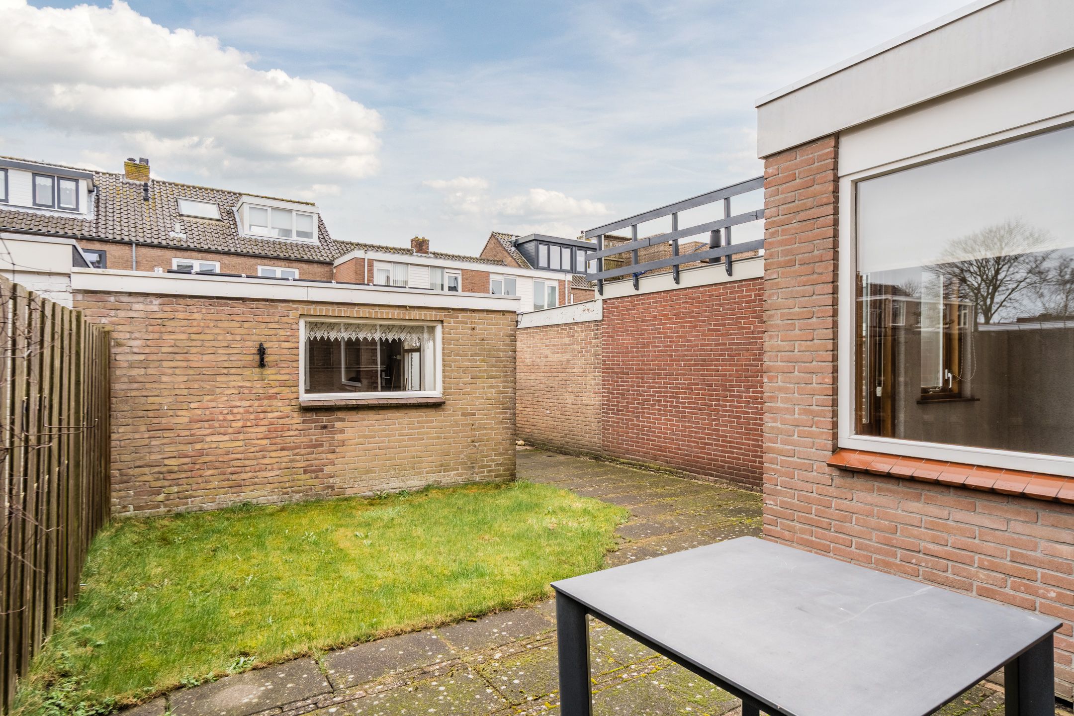 Photo 42 of Julianaweg 40