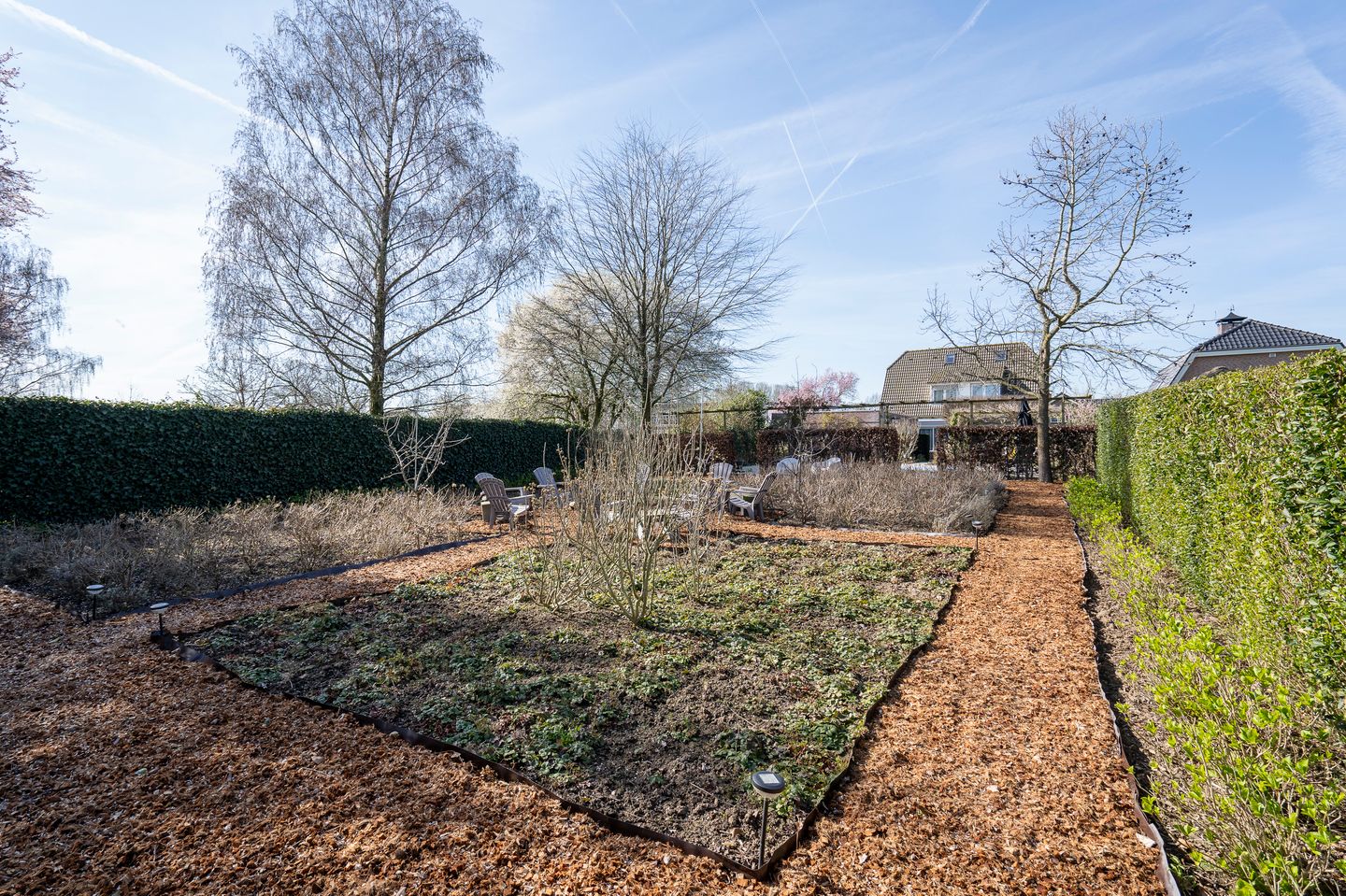 Spacious detached villa with swimming pool and multifunctional annexe in Geldermalsen — 50