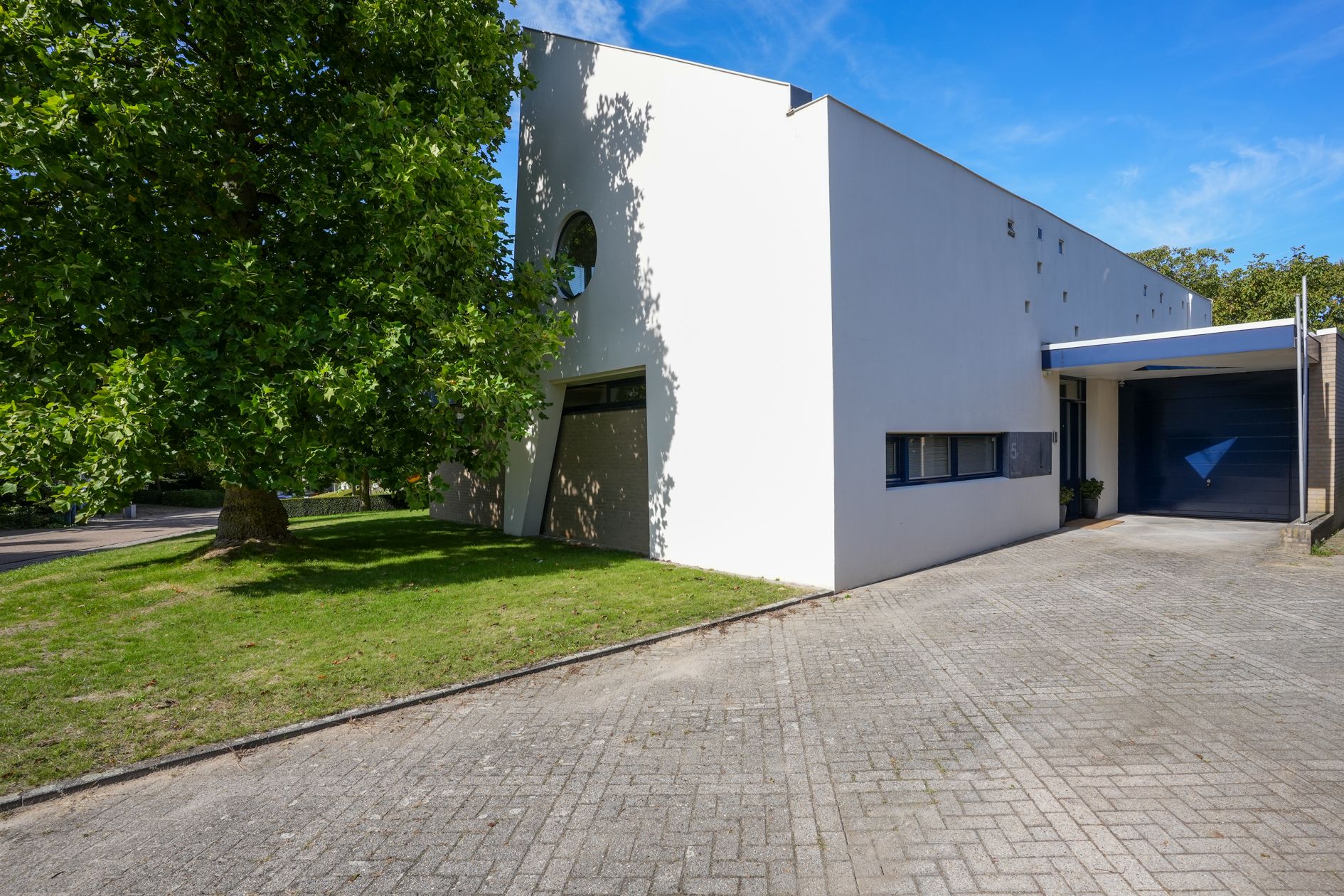 Buying a house in The Netherlands., Toon Hermanssingel 5