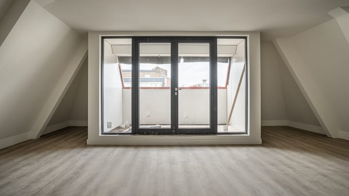 Photo 2 of Grotestraat 140-B