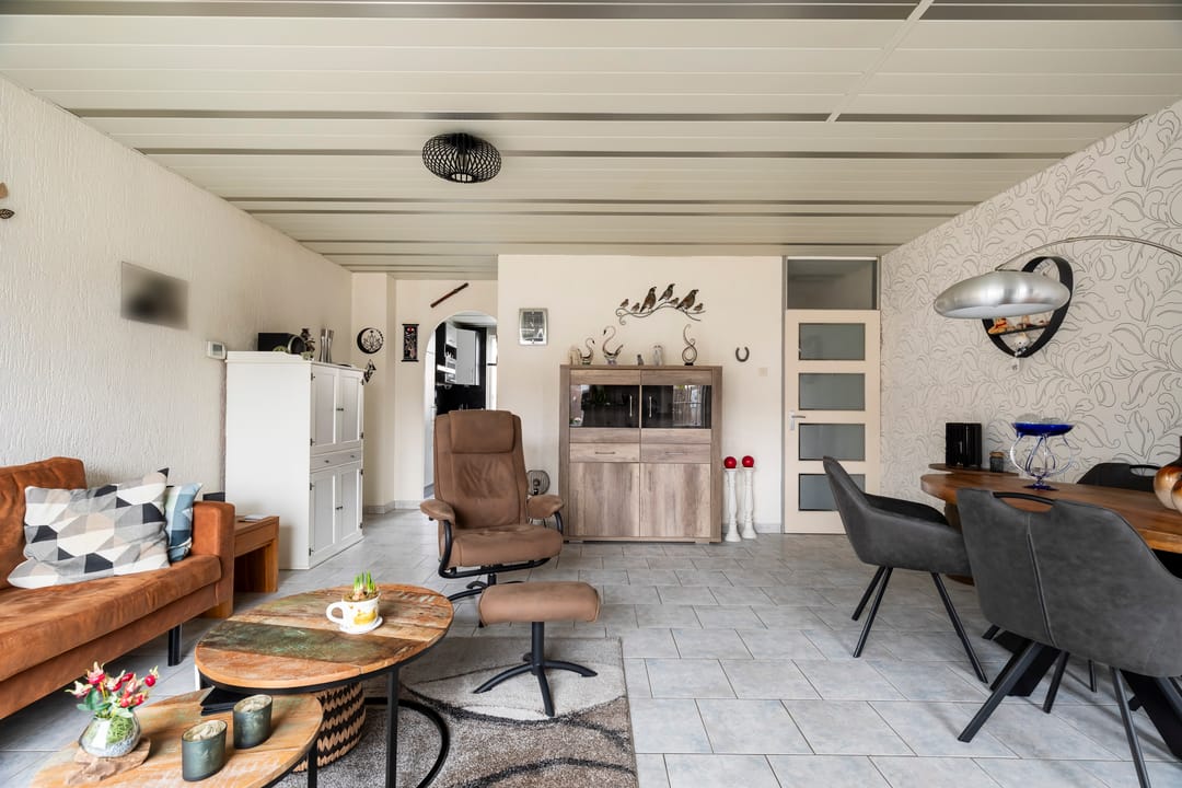 Photo 13 of Punter 75