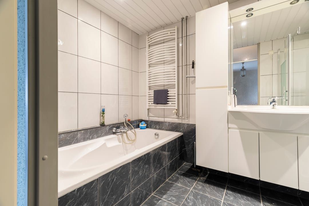 Photo 37 of Punter 75