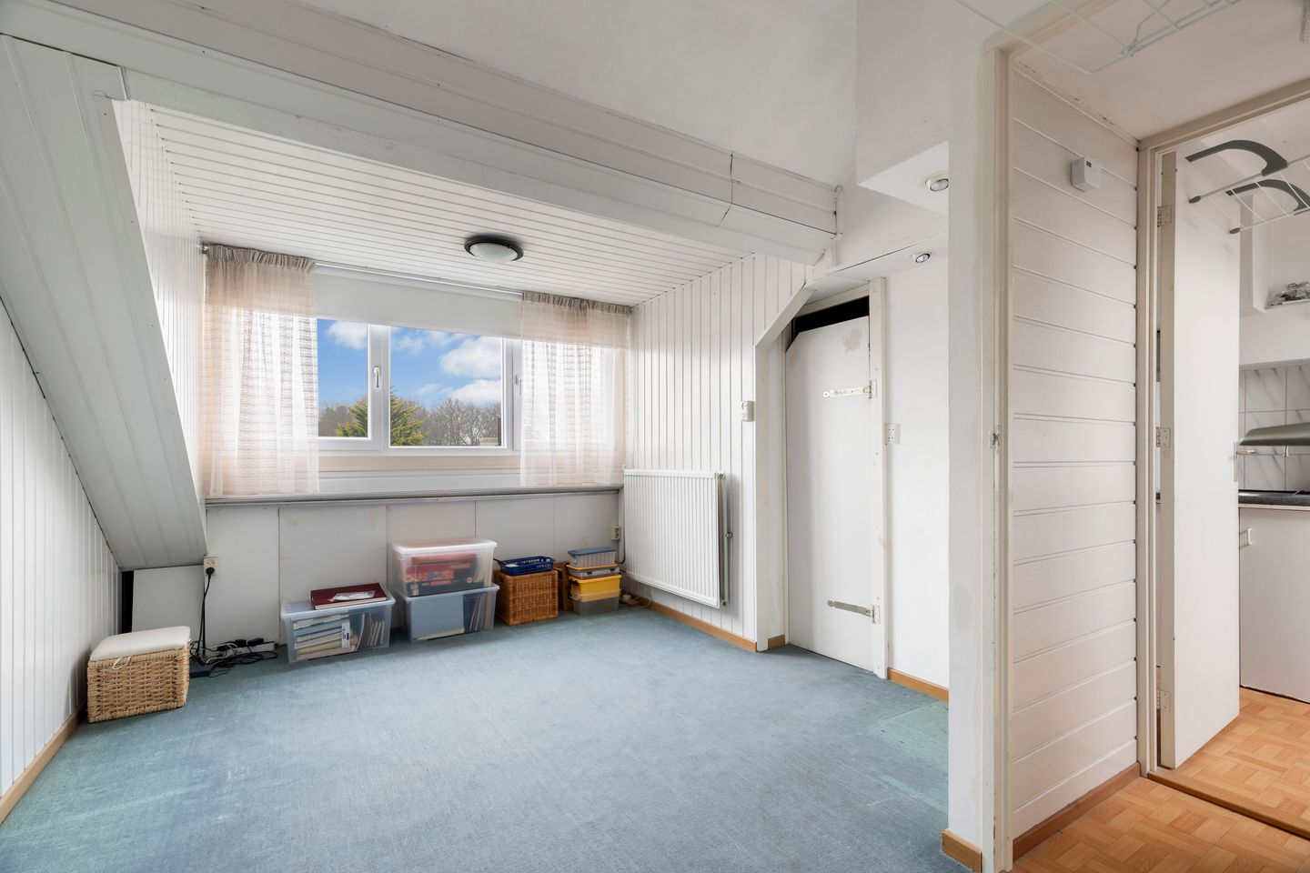 Photo 40 of Punter 75