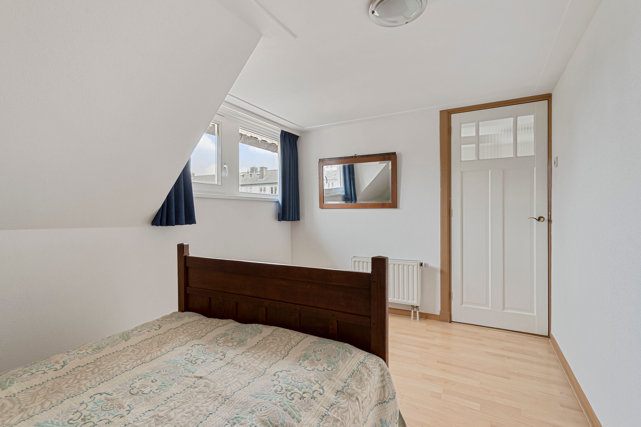 Spacious semi-detached house with large garage and sunny garden located in Breda — 21