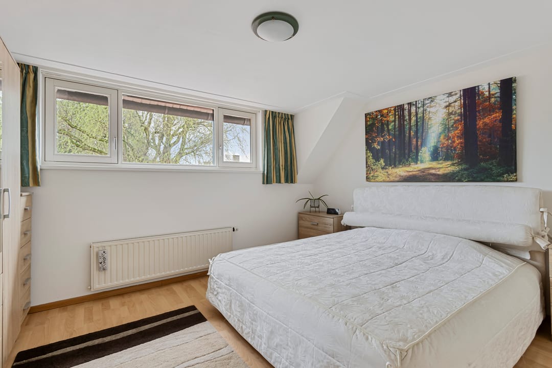 Spacious semi-detached house with large garage and sunny garden located in Breda — 22