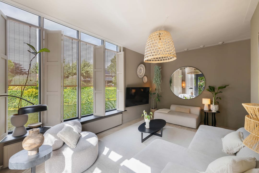 Photo 16 of Galjoen 15 9