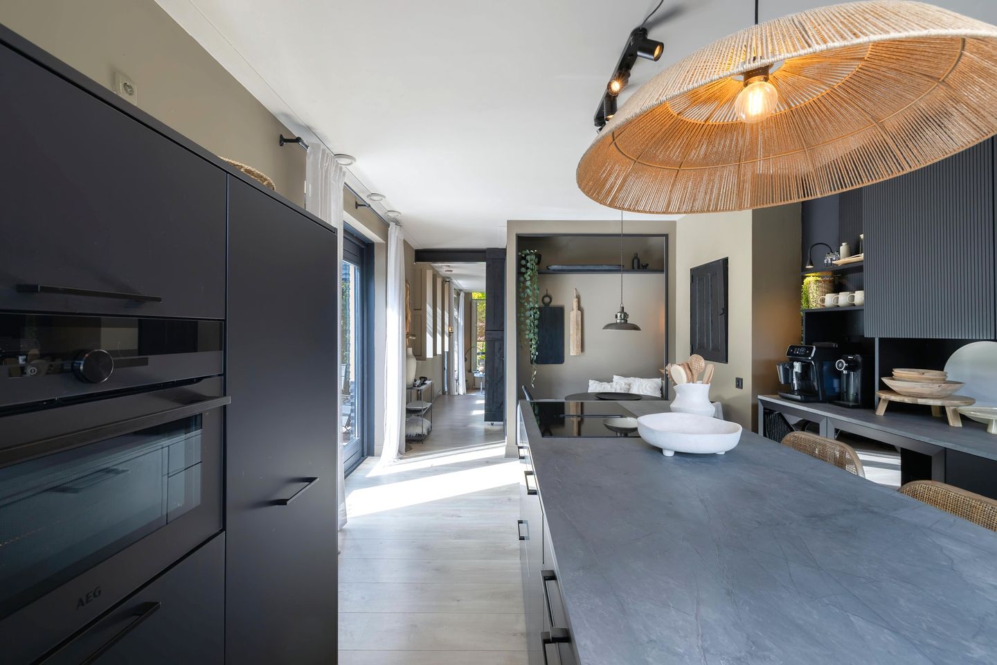 Photo 25 of Galjoen 15 9