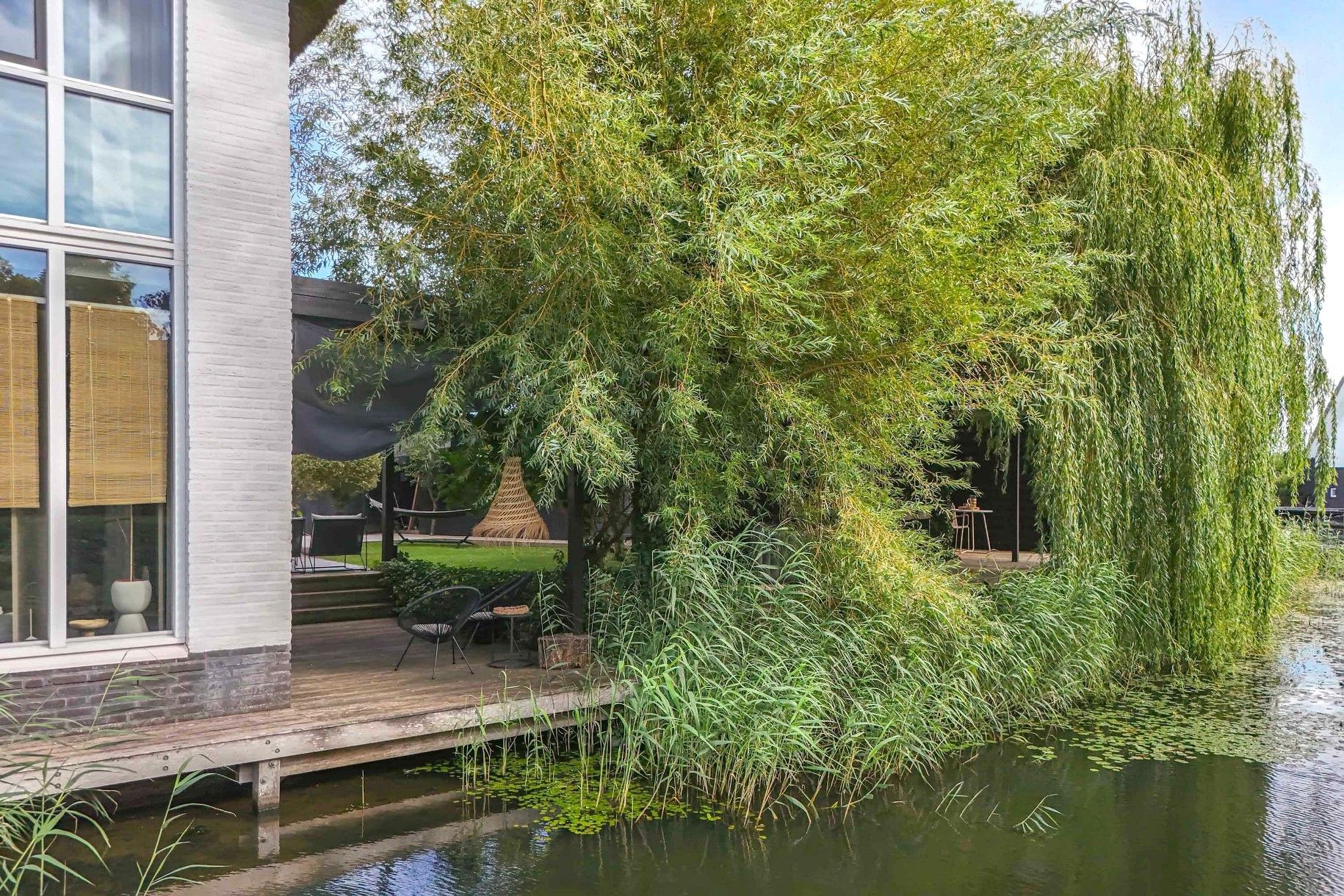 Photo 39 of Galjoen 15 9