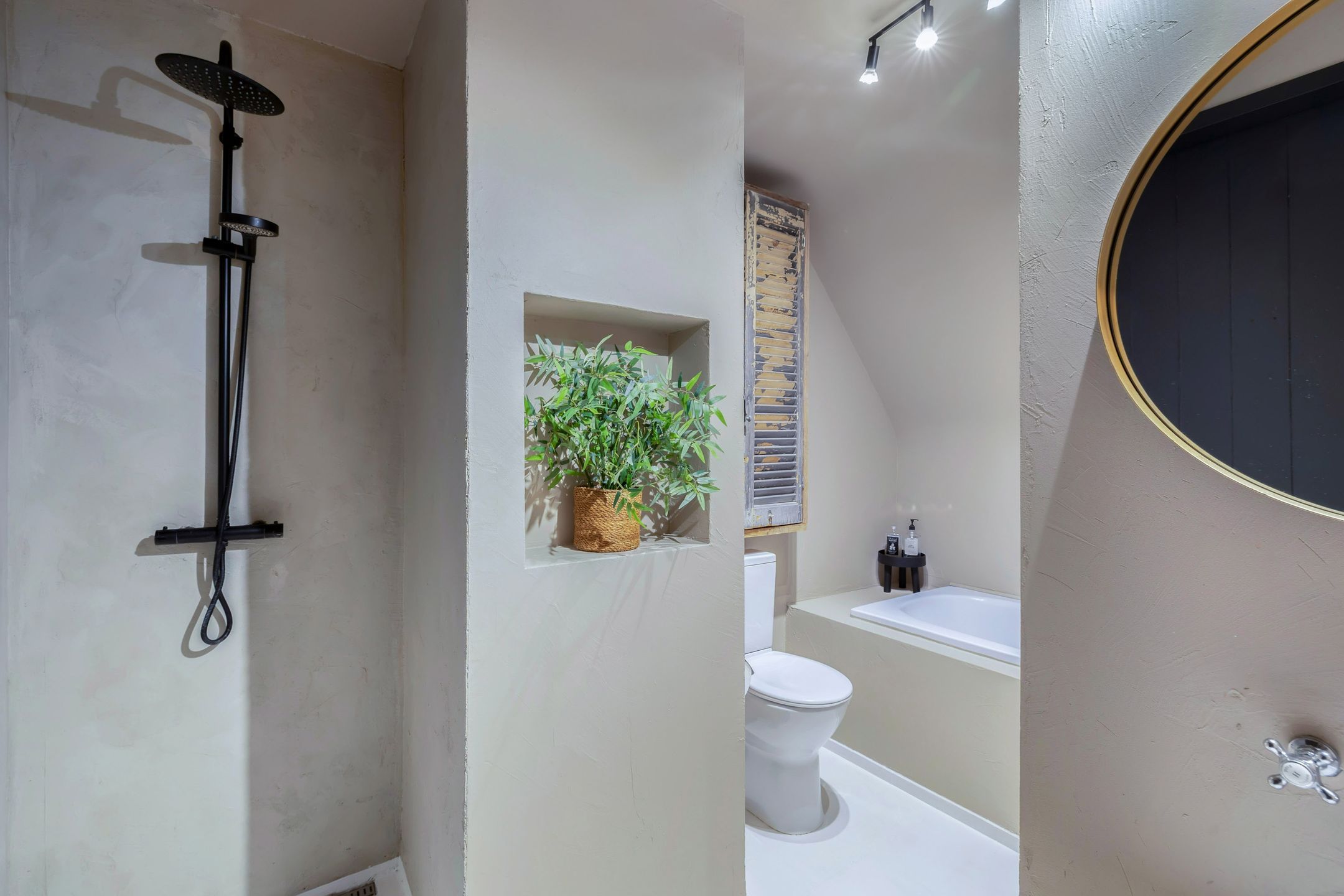 Photo 51 of Galjoen 15 9