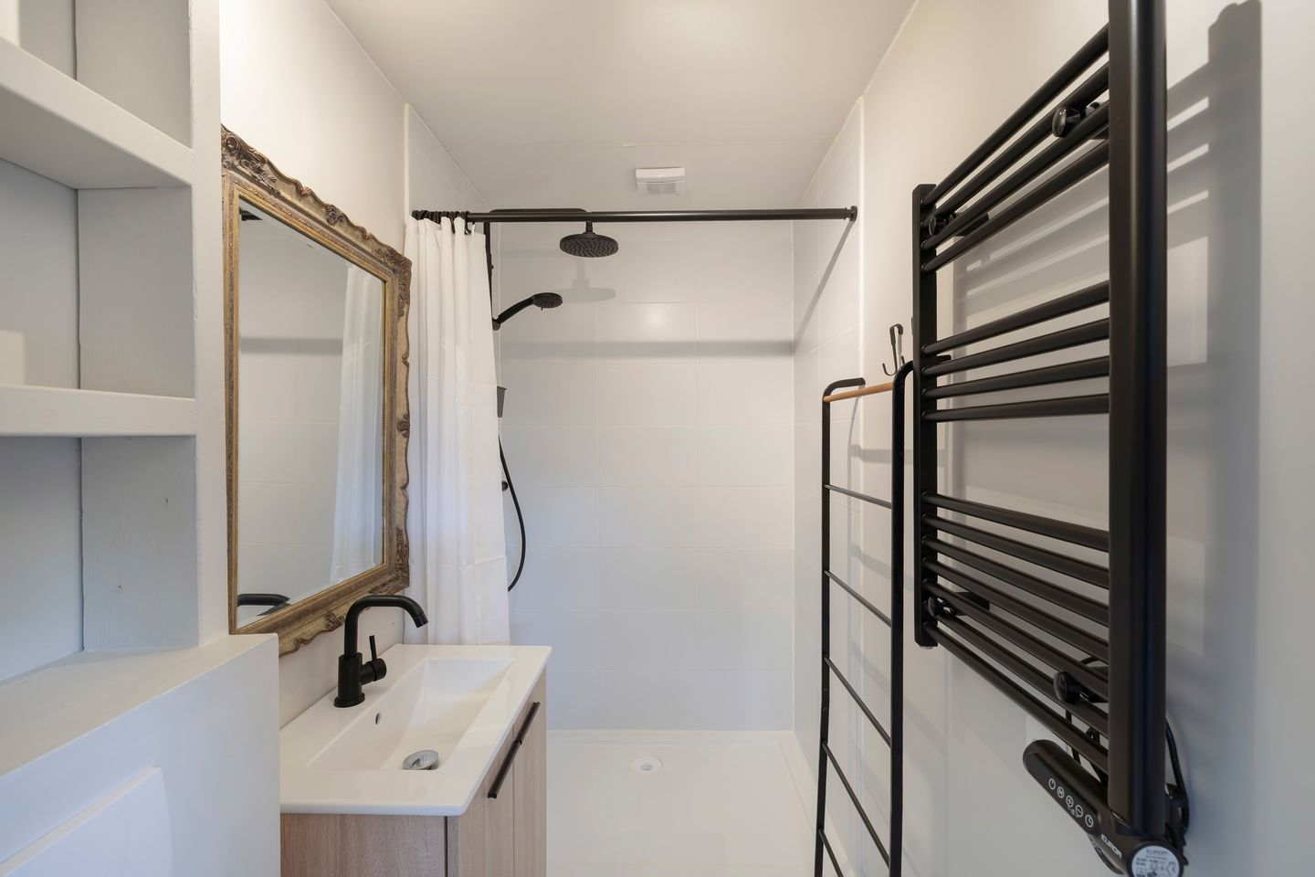 Photo 65 of Galjoen 15 9