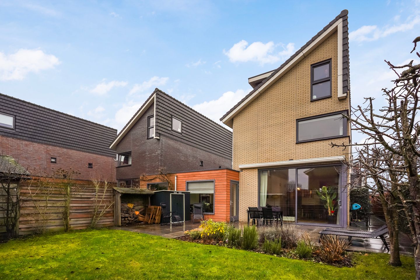 Luxury Semi-Detached Villa with 5 Bedrooms and 3 Bathrooms in Leidschenveen — 26