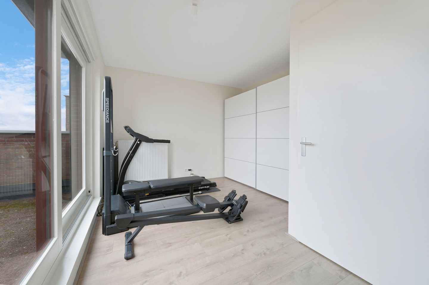 Spacious semi-detached house with lake view and six bedrooms — 44