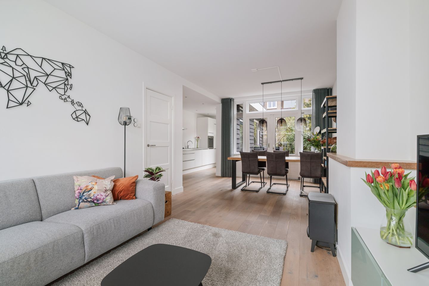 Photo 4 of Bouwerstraat 4