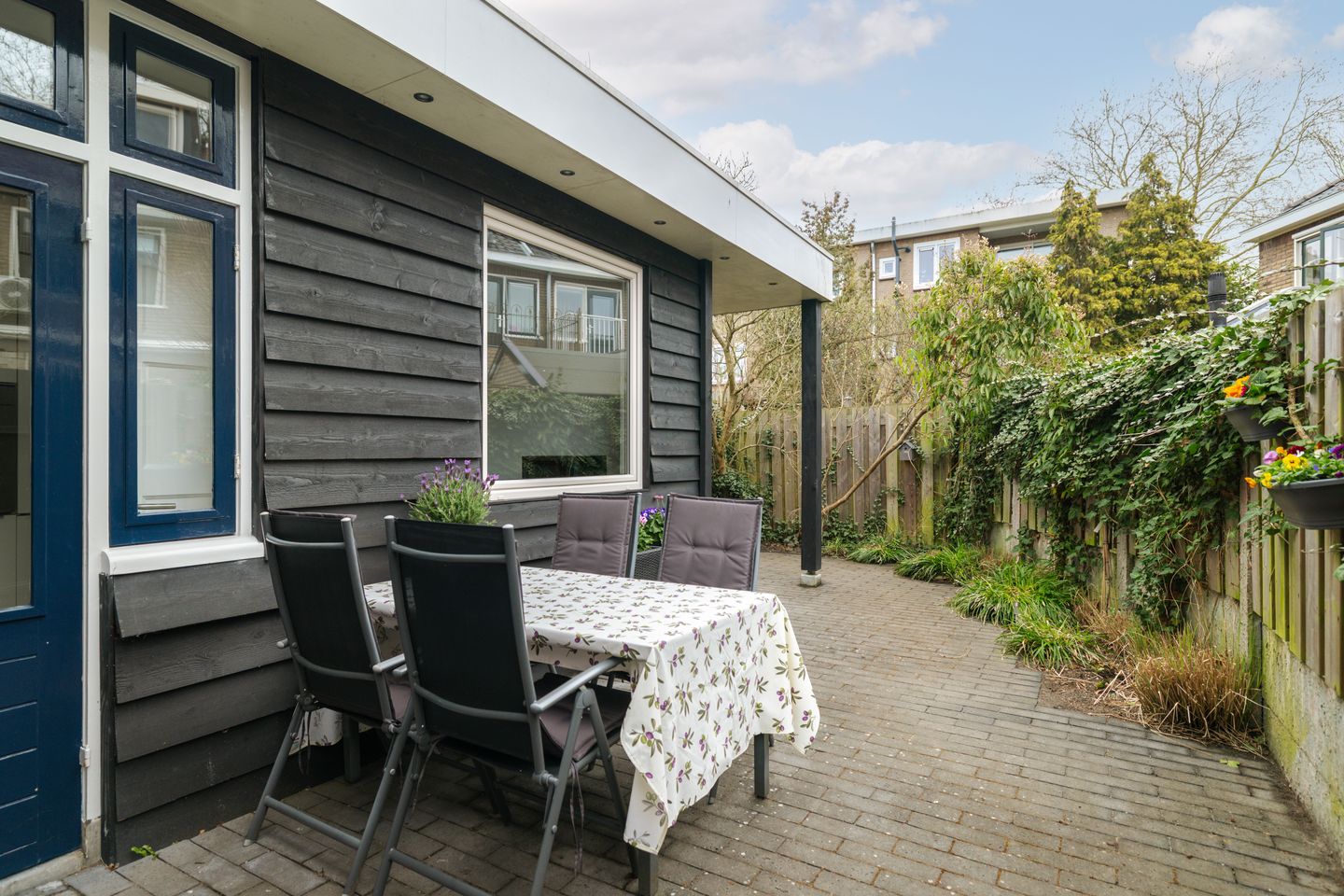 Photo 35 of Bouwerstraat 4