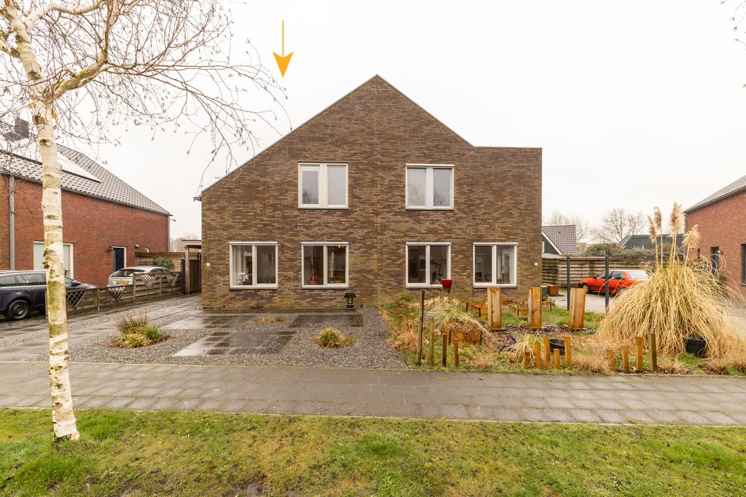 Photo 2 of Douwe van Epemastraat 7